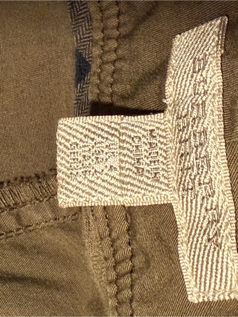 Burberry Olive Green Pleated High-Rise Women's Shorts - Picture 2 of 6